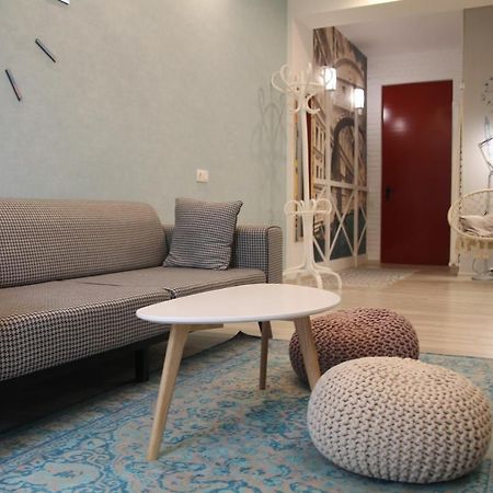 Cozy Apartment In Vake Tbilisi Bagian luar foto
