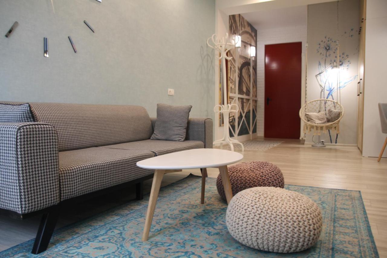 Cozy Apartment In Vake Tbilisi Bagian luar foto